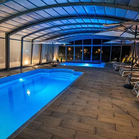 Blekitna Fala Basen Sauna Bilard Parking דירה